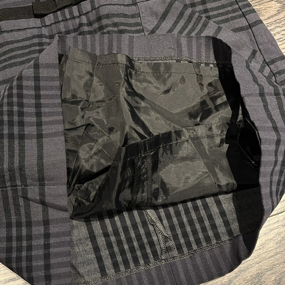 Tommy Hilfiger checkered mini skirt Sz 8 - Picture 10 of 11